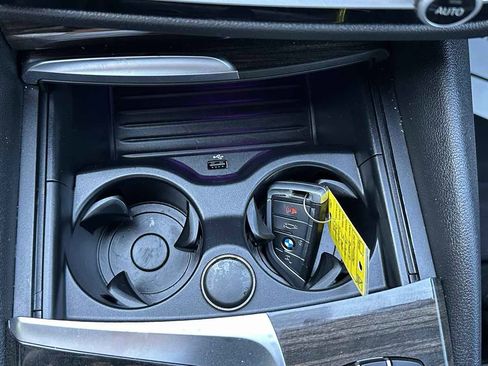 Used 2019 BMW 530i image 21