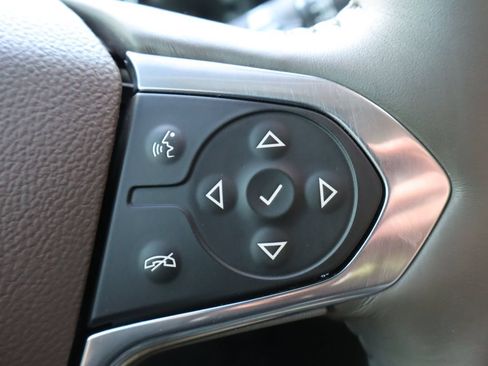 Used 2018 Chevrolet Traverse Premier AWD/4WD image 33