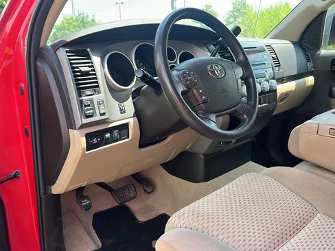 Used 2011 Toyota Tundra 4x4 Double Cab w/ Tow Pkg image 10