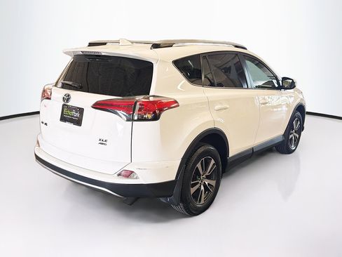 Used 2018 Toyota RAV4 XLE w/ Plus Extra Value Package AWD/4WD image 9