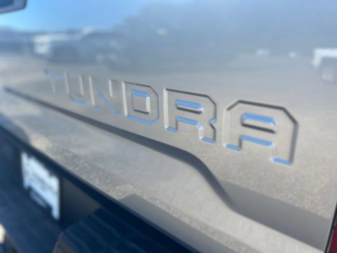 Used 2021 Toyota Tundra Platinum AWD/4WD image 45