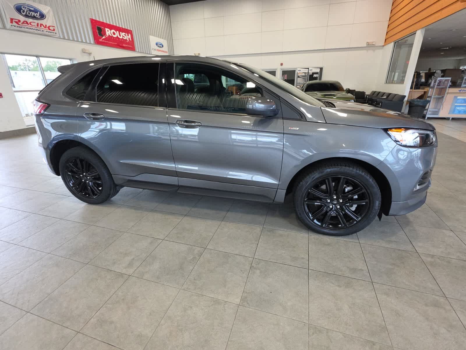 Used 2024 Ford Edge ST-Line AWD/4WD image 5