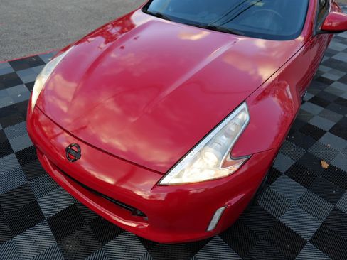 Used 2017 Nissan 370Z Coupe RWD image 74