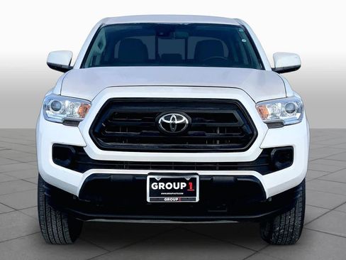 Used 2023 Toyota Tacoma SR AWD/4WD image 4