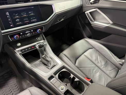 Used 2020 Audi Q3 2.0T Premium w/ Convenience Package image 12