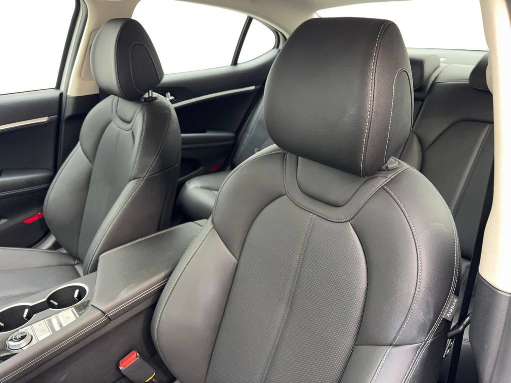 Used 2026 Genesis G70 2.5T RWD image 24