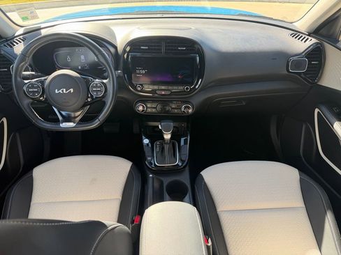Used 2023 Kia Soul GT-Line image 16