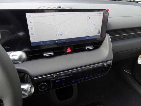 New 2026 Hyundai Ioniq 5 SEL image 18