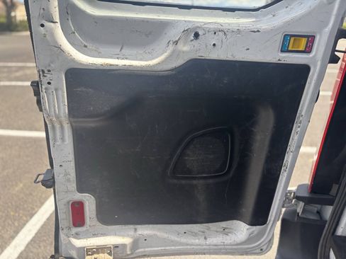 Used 2018 Ford Transit 250 148 Low Roof RWD image 28