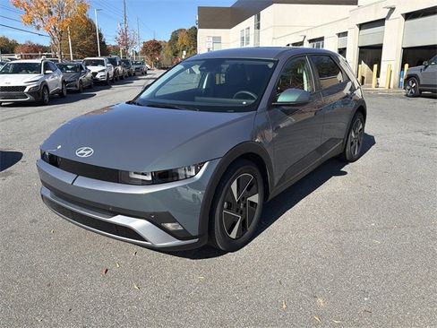 New 2026 Hyundai Ioniq 5 SEL image 3