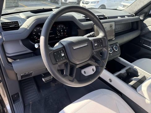 Used 2025 Land Rover Defender 130 X image 18