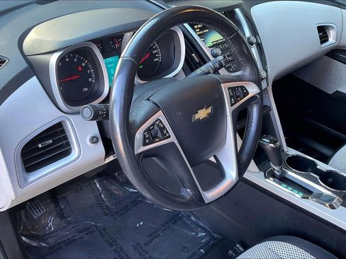 Used 2017 Chevrolet Equinox LT w/ Driver Confidence Package II image 14