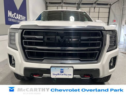 Used 2022 GMC Yukon XL AT4 AWD/4WD image 10