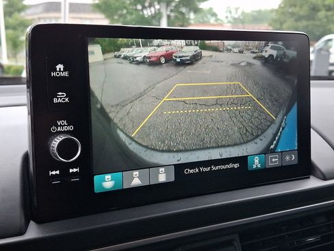 Used 2024 Honda Pilot EX-L image 17