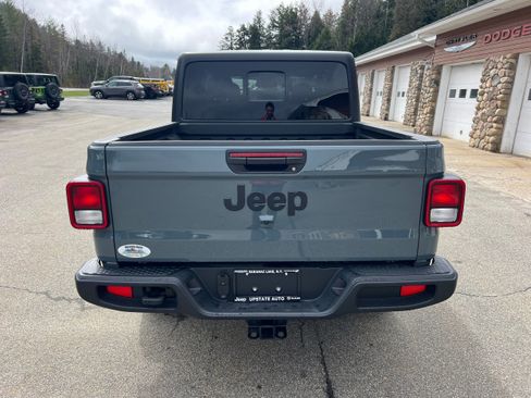 New 2026 Jeep Gladiator Sport AWD/4WD image 6