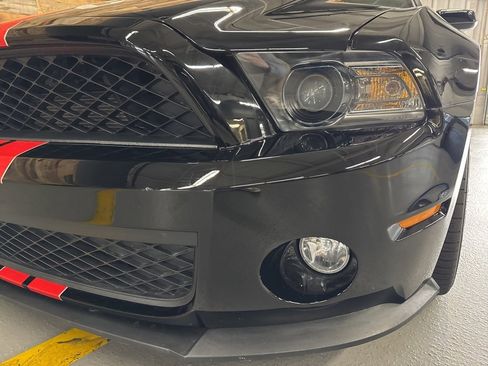 Used 2011 Ford Mustang Shelby GT500 w/ SVT Performance Pkg image 10