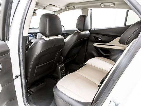 Used 2021 Buick Encore Preferred w/ Safety Package II FWD image 28