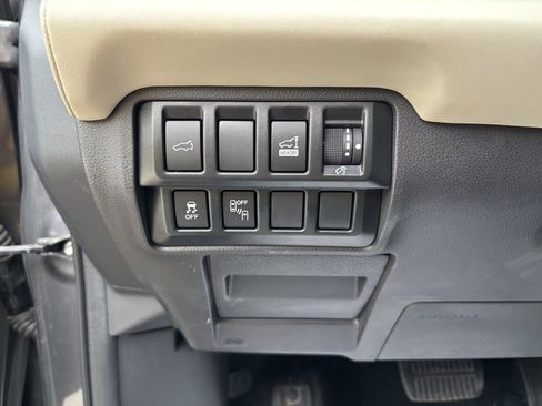 Used 2019 Subaru Ascent Touring w/ Popular Package #2 image 12