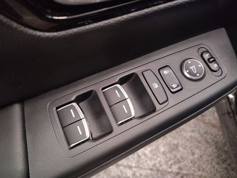 Used 2023 Honda CR-V EX-L image 12