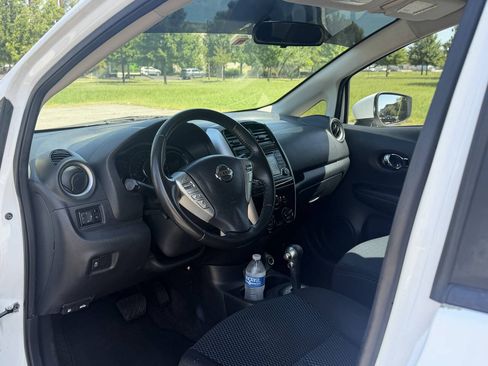 Used 2017 Nissan Versa Note SV FWD image 13