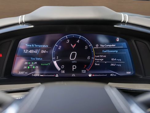 Used 2024 Chevrolet Corvette Stingray Premium Cpe w/ Battery Protection Package RWD image 11