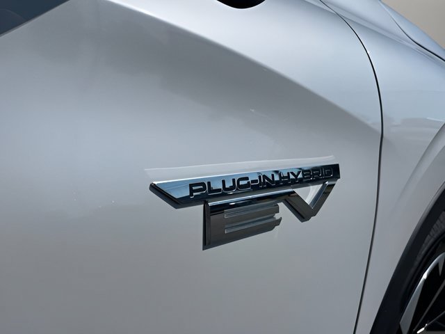 Used 2024 Mitsubishi Outlander SE AWD/4WD image 42
