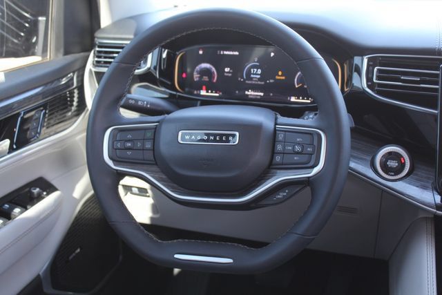 Used 2022 Jeep Wagoneer Series II w/ Premium Group I AWD/4WD image 22