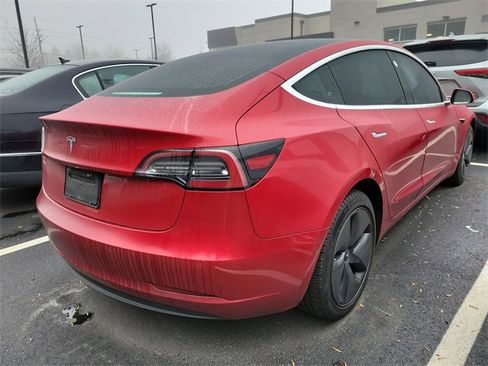 Used 2019 Tesla Model 3 Standard Range image 5