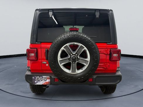 Used 2019 Jeep Wrangler Unlimited Sahara w/ Safety Group AWD/4WD image 11