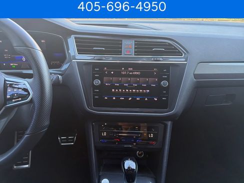 Used 2023 Volkswagen Tiguan SE R-Line FWD image 26