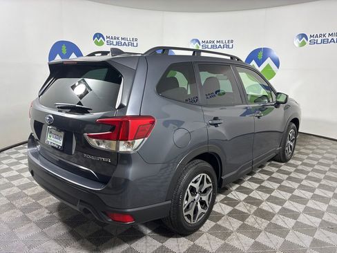 Used 2023 Subaru Forester Premium image 11