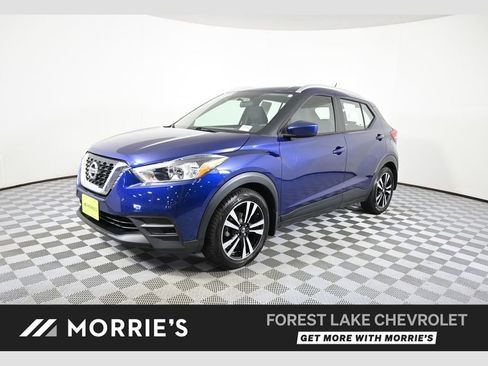 Used 2018 Nissan Kicks SV FWD image 1