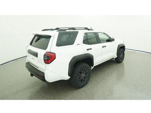New 2025 Toyota 4Runner SR5 image 9