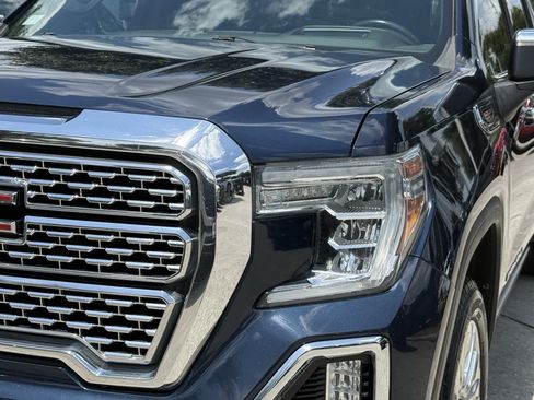 Used 2020 GMC Sierra 1500 Denali w/ Denali Ultimate Package AWD/4WD image 8