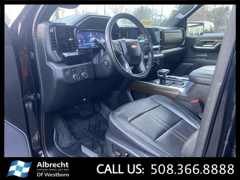 Used 2023 Chevrolet Silverado 1500 High Country w/ High Country Premium Package image 9