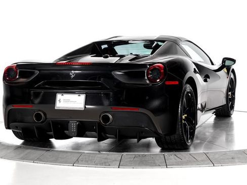 Used 2018 Ferrari 488 Spider RWD image 12