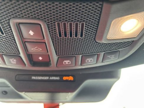 Used 2023 Ford Expedition Limited AWD/4WD image 39
