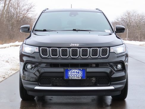 Certified 2023 Jeep Compass Limited image 13