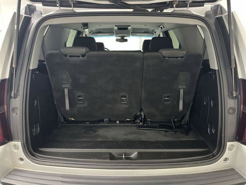 Used 2019 Chevrolet Tahoe LS AWD/4WD image 3