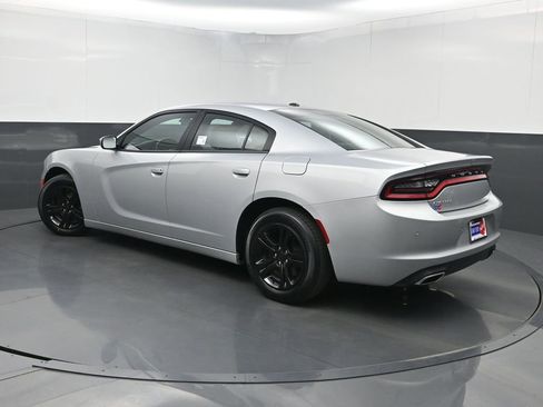 Used 2019 Dodge Charger SXT image 20