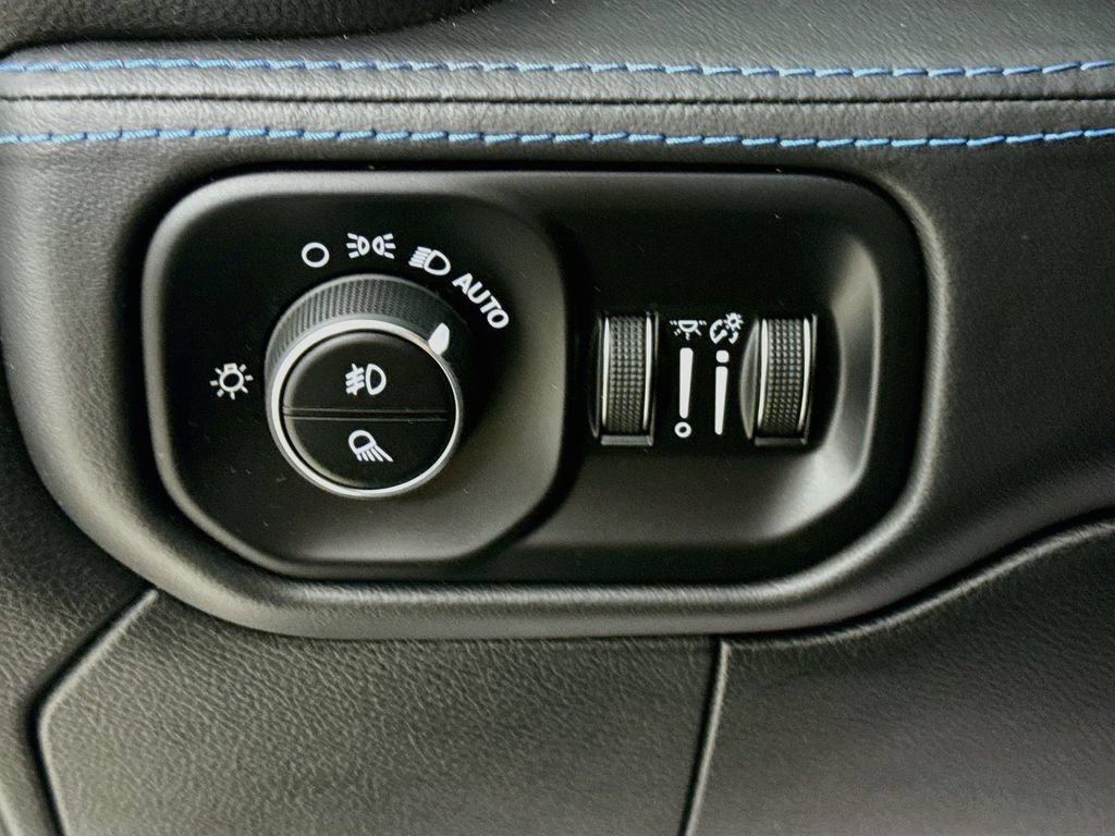 Used 2024 RAM 2500 Rebel w/ Towing Technology Group AWD/4WD image 10