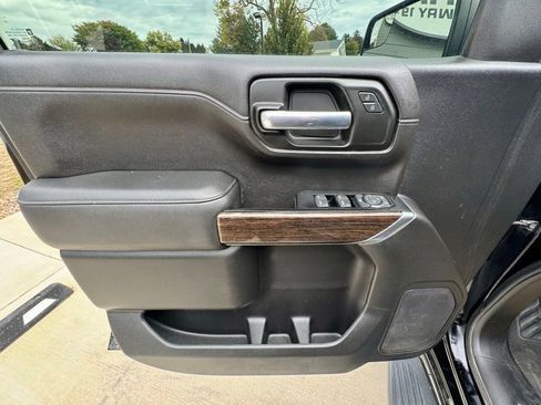 Used 2020 GMC Sierra 1500 Elevation w/ Elevation Value Package AWD/4WD image 26