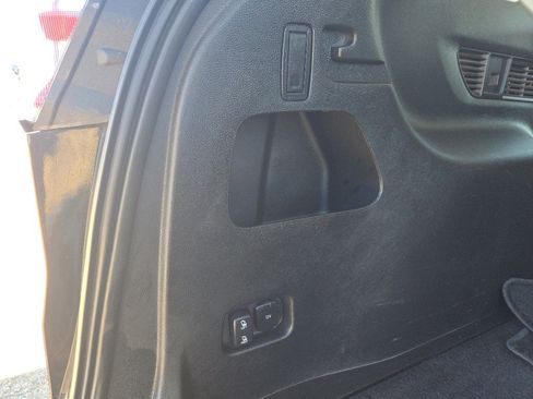 Used 2024 Ford Edge SEL image 14