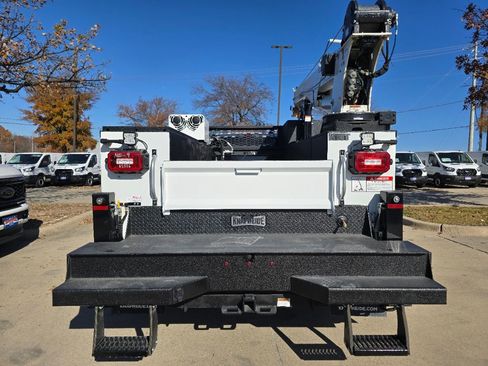 New 2026 Ford F550 4x4 Supercab Super Duty image 9