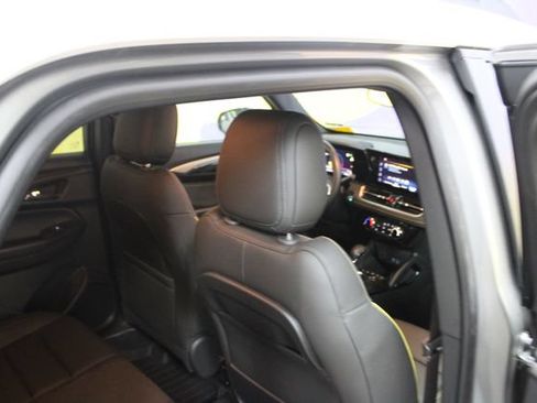 Used 2024 Chevrolet TrailBlazer ACTIV AWD/4WD image 10