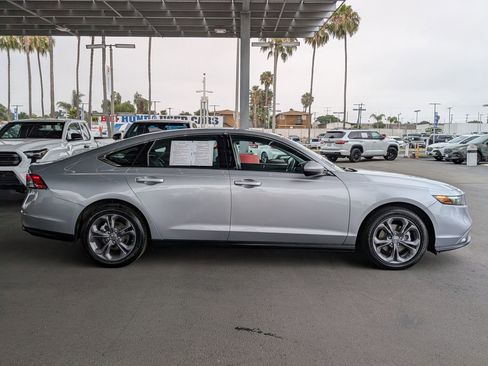 Used 2024 Honda Accord EX image 5
