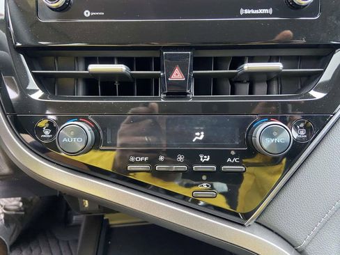 Used 2023 Toyota Camry LE image 22