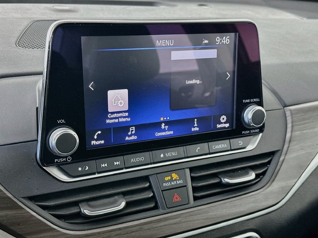 Used 2025 Nissan Altima 2.5 SV FWD image 19