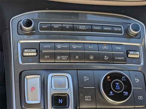 Used 2023 Hyundai Santa Fe SEL Premium image 20