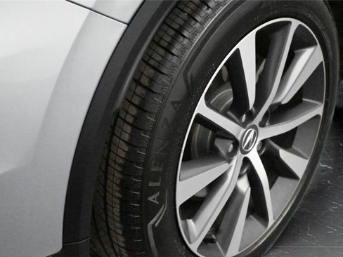 Certified 2026 Acura MDX FWD w/ Technology Package image 16
